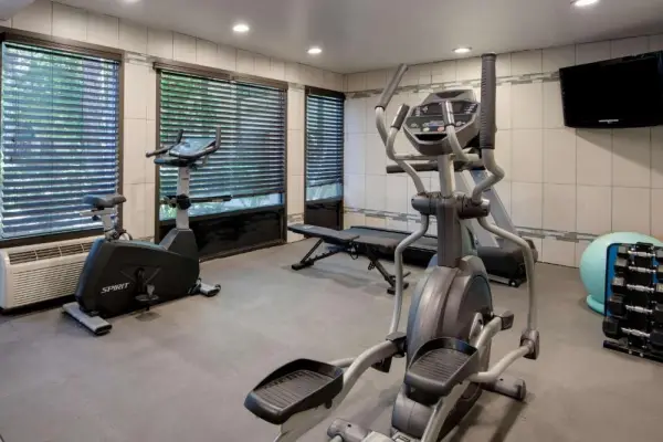 SureStay Plus Hotel by Best Western Reno Airport 9